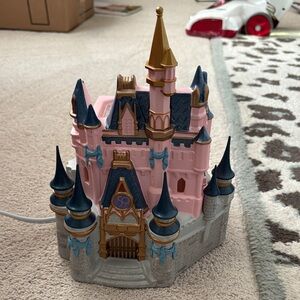 Scentsy Disney Castle. 50th anniversary wax warmer.